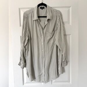 Velvet Heart Women’s Casual light green Striped Shirt